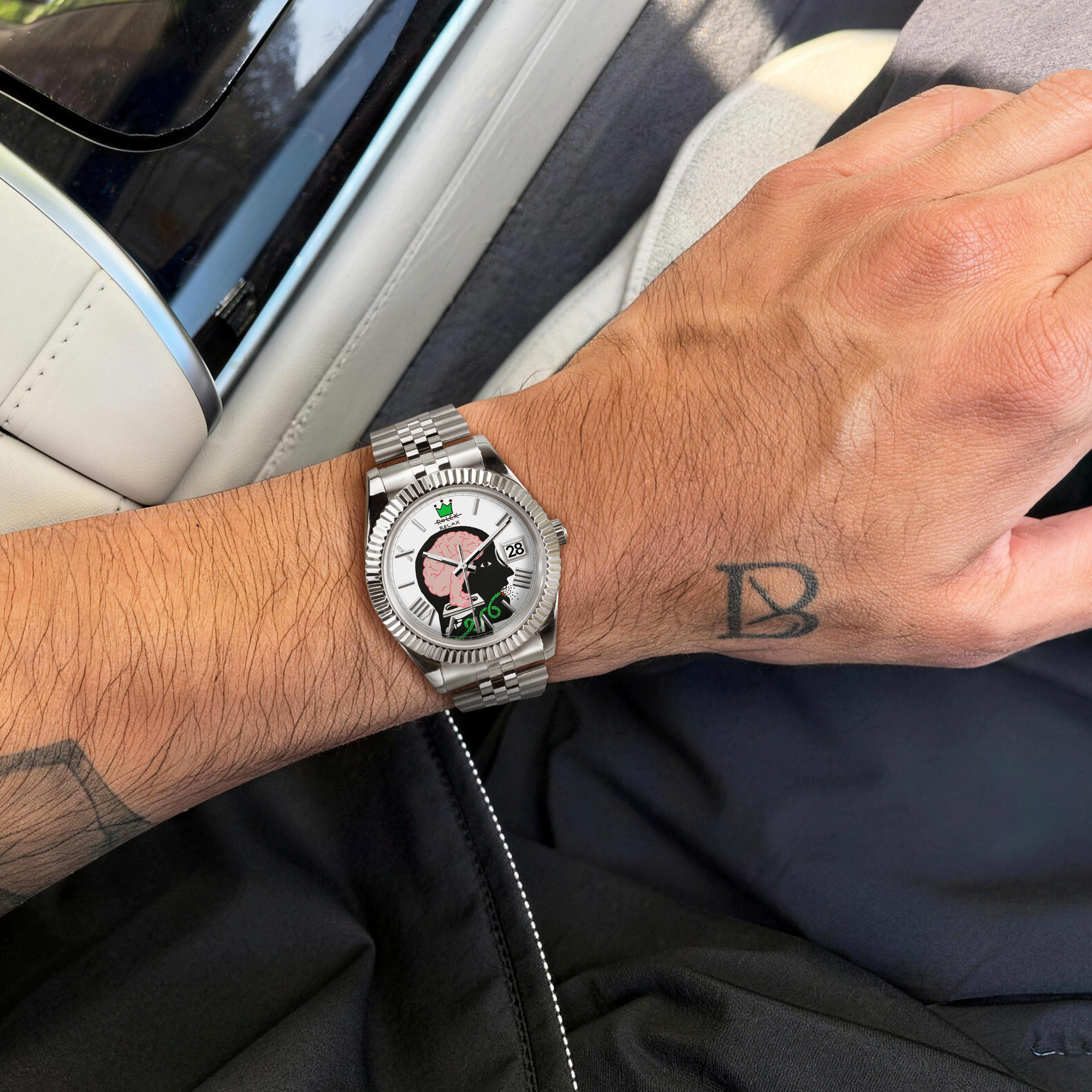 EONDATE MAXI CLASSIC WATCH