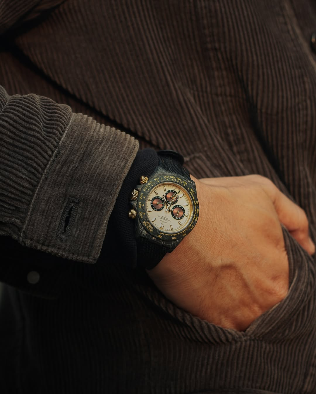 Carbon Fiber Watches: Lightweight Style Meets Modern Watch Design